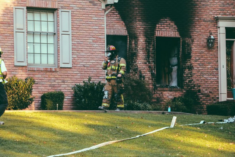 4 Principais causas de incêndios residenciais e como garantir a sua segurança